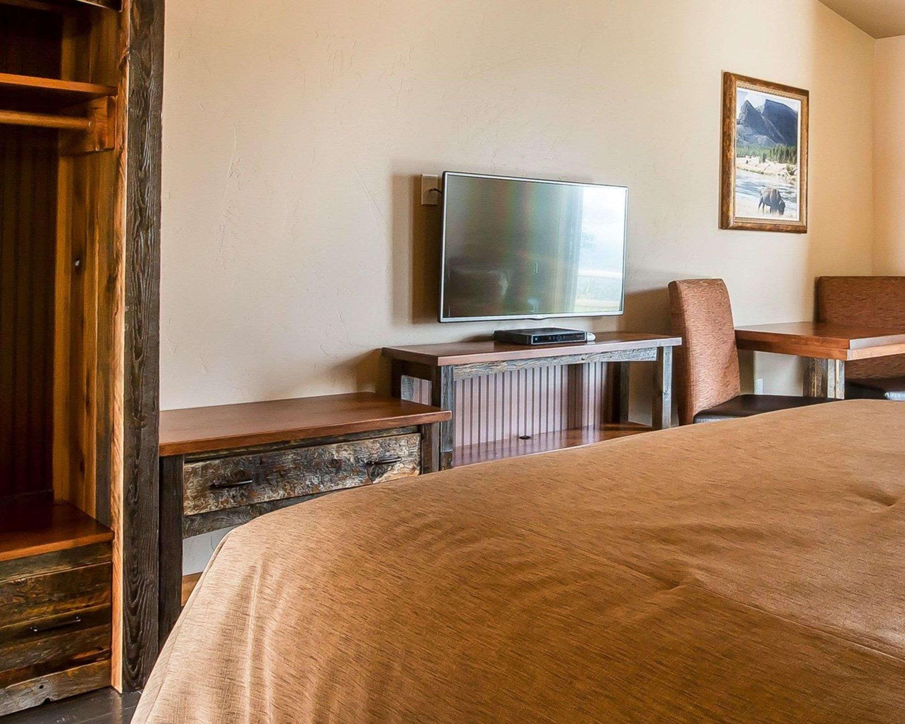 Yellowstone Valley Lodge, Ascend Hotel Collection Pray Екстериор снимка