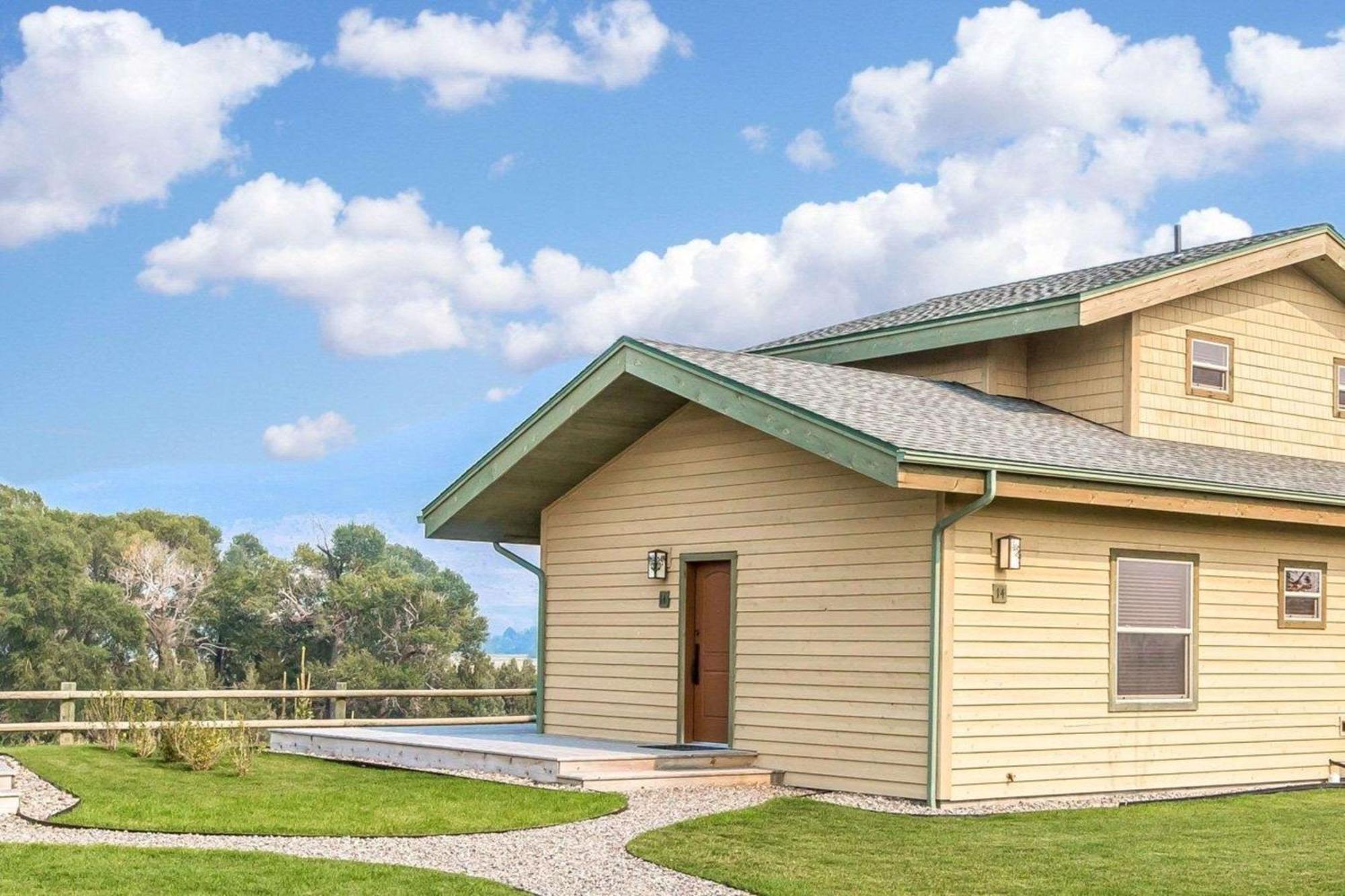 Yellowstone Valley Lodge, Ascend Hotel Collection Pray Екстериор снимка