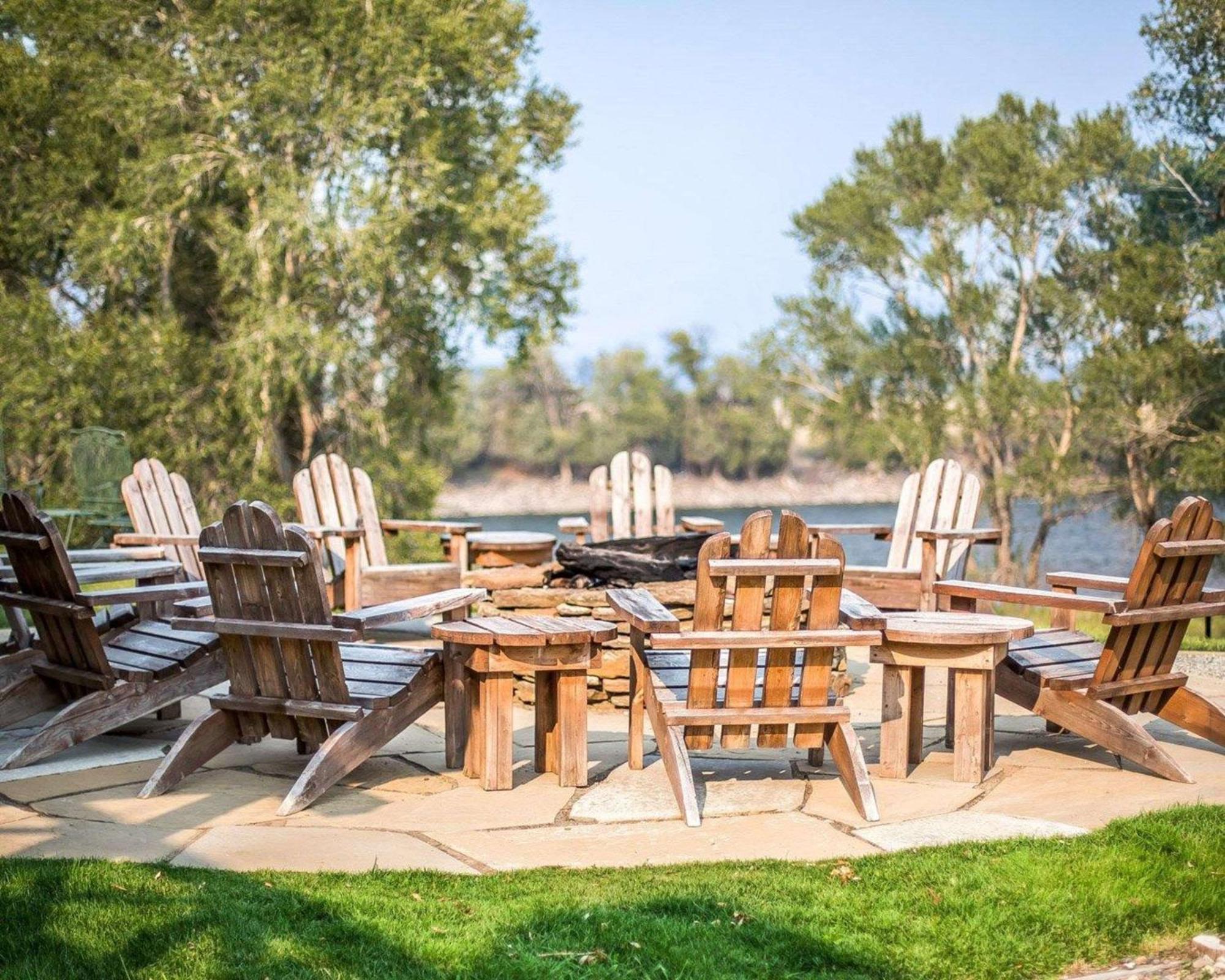 Yellowstone Valley Lodge, Ascend Hotel Collection Pray Екстериор снимка