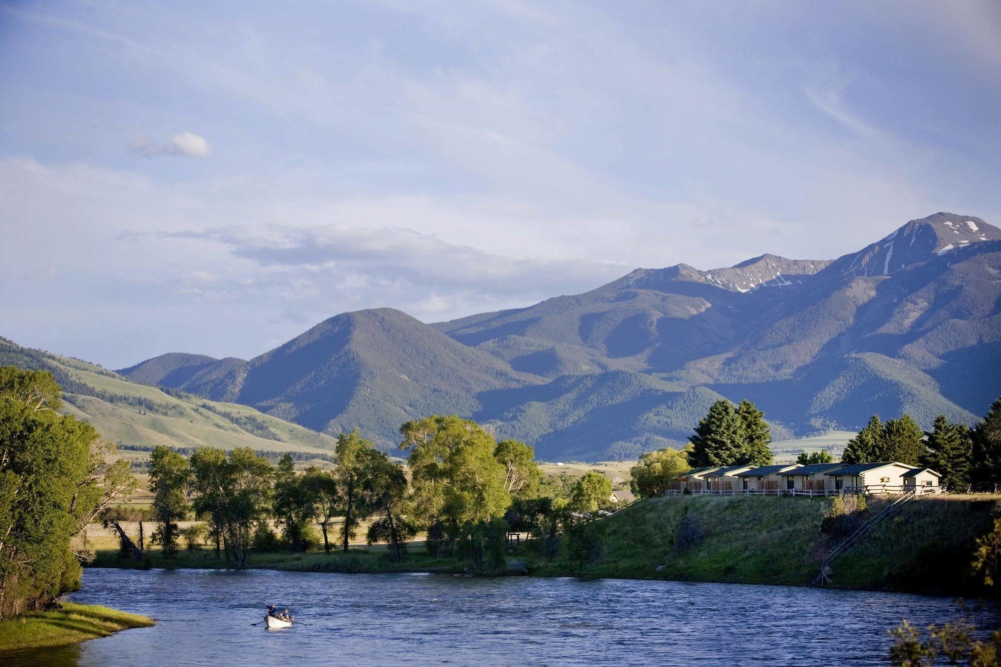 Yellowstone Valley Lodge, Ascend Hotel Collection Pray Екстериор снимка